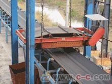 新疆建材自卸式永磁除铁器批发价格